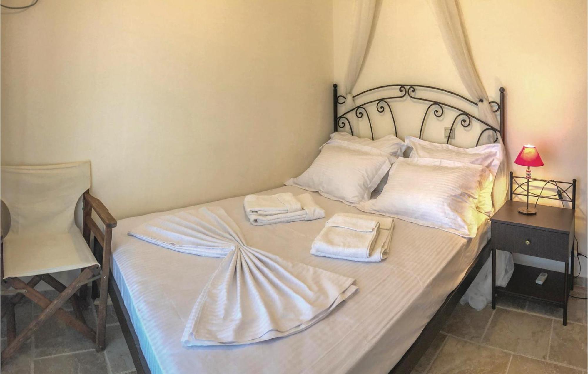 Amazing Home In Koroni With Wifi Eksteriør bilde
