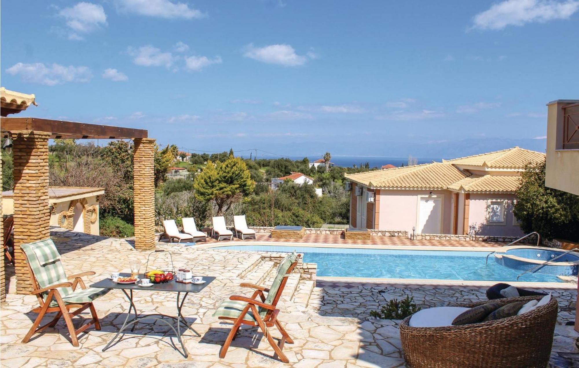 Amazing Home In Koroni With Wifi Eksteriør bilde